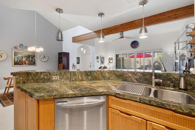 Image 16 of 38 For 73449 Foxtail Lane