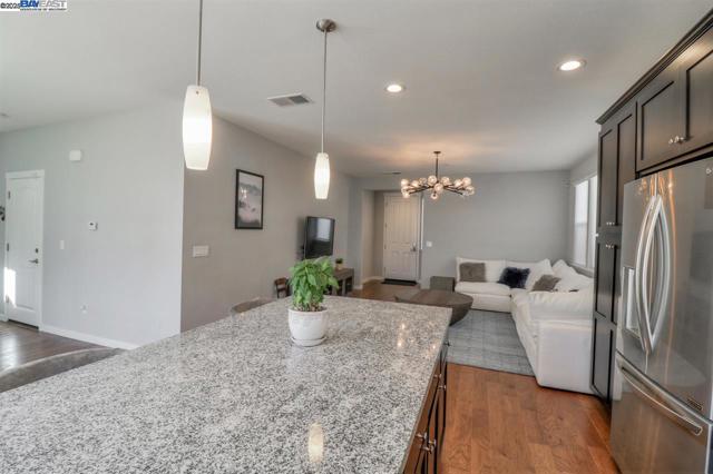 36151 Windwood Lane, Newark CA: https://media.crmls.org/mediaz/38dfd08d-b92c-4a91-ba71-ebe4babcce41.jpg