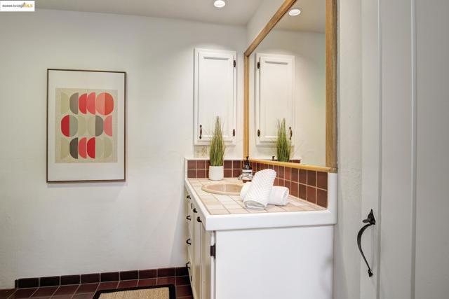 6257 Girvin Dr, Oakland CA: https://media.crmls.org/mediaz/38e01a00-c236-4554-ab02-4480b9f4e05a.jpg