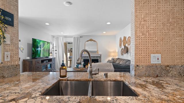 725 Brookstone Road, Chula Vista CA: https://media.crmls.org/mediaz/38e10775-233b-4cba-a070-ee73d1ddfee0.jpg