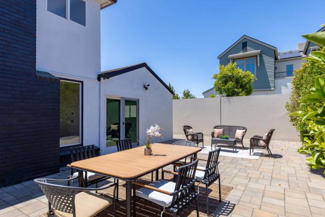 1032 Toyon Drive, Burlingame CA: https://media.crmls.org/mediaz/38e116bd-be41-4f96-8b06-04c1dc422d95.jpg