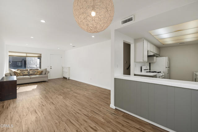 Detail Gallery Image 5 of 29 For 4181 Walnut Grove Ave, Rosemead,  CA 91770 - 3 Beds | 2 Baths