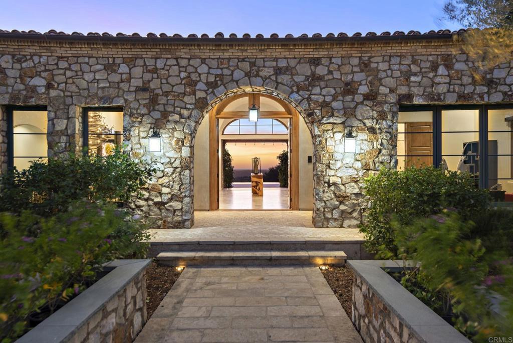 8114 Sendero De La Pradera - photo 10