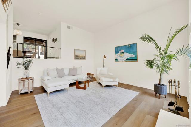 1122 Grape St, San Marcos CA: https://media.crmls.org/mediaz/38e2c7da-0cab-4907-b006-011cd0c4746c.jpg