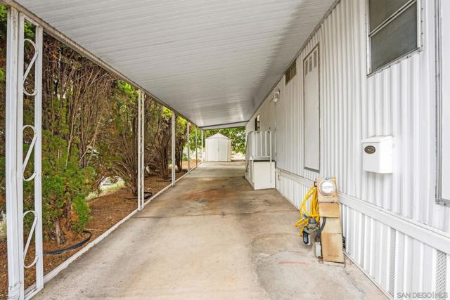 2003 Bayview Heights Dr, San Diego CA: https://media.crmls.org/mediaz/38e2d4d3-3ba6-465b-b1ef-1dc978f6e3ee.jpg