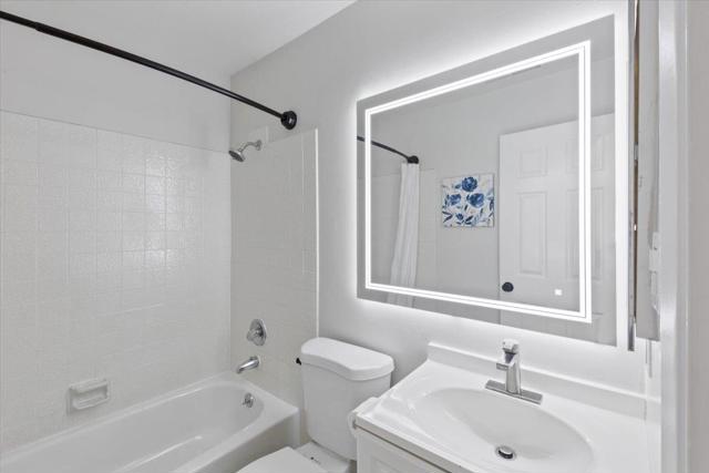 3385 La Selva Street, San Mateo CA: https://media.crmls.org/mediaz/38e32e56-e0ba-48d3-ac96-ca5bfdfb7486.jpg