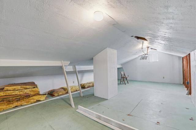 1650 Sausalito Drive, Hollister CA: https://media.crmls.org/mediaz/38e3d0e6-0da9-4141-acbd-edeeb8f64ff4.jpg