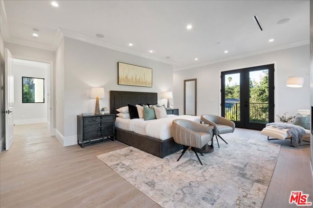 4351 Vanalden Avenue, Tarzana CA: https://media.crmls.org/mediaz/38e55397-06b9-4326-b13b-ae962c177909.jpg