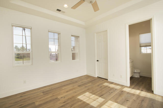 44520 Via Terra Nova, La Quinta CA: https://media.crmls.org/mediaz/38e57b48-02d8-438c-a064-b3c2f7f740bd.jpg