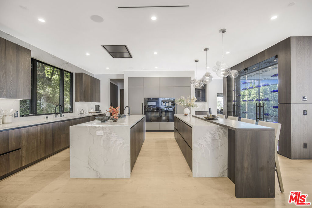 Thumbnail 15