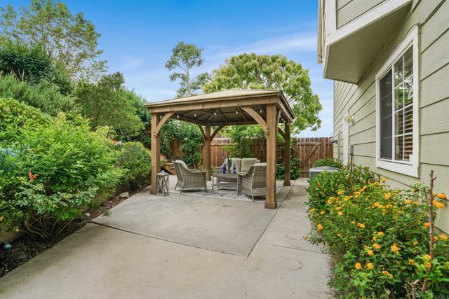 915 Lake Ridge Drive, San Marcos CA: https://media.crmls.org/mediaz/38e69105-c826-446c-8920-7498a742e046.jpg