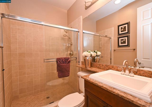 Image 18 of 59 For 5458 Sherwood Way