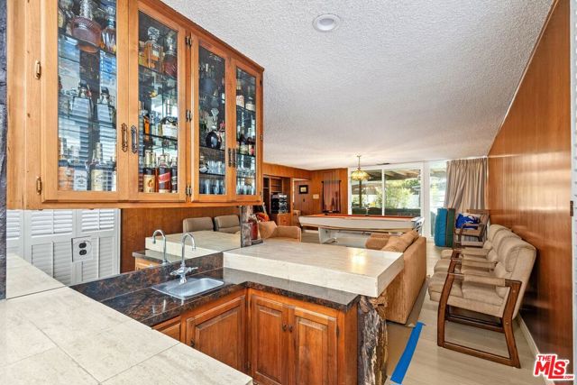 6505 S Halm Avenue, Los Angeles CA: https://media.crmls.org/mediaz/38e71a97-5aab-4397-be1c-b7adea920de0.jpg