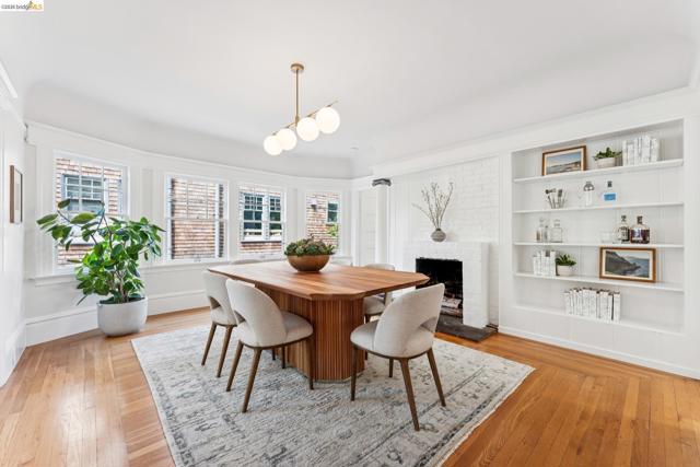 Image 11 of 60 For 2035 Francisco St