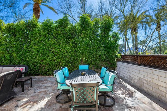 48205 Vista De Nopal, La Quinta CA: https://media.crmls.org/mediaz/38e76e0f-f25c-4a66-8791-7a889ef4e301.jpg