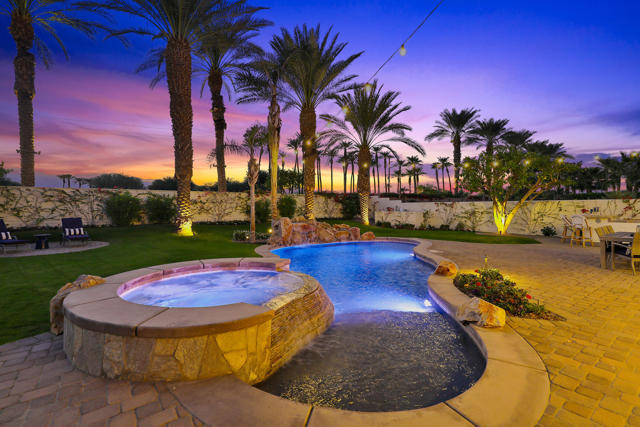 80030 Via Valerosa, La Quinta CA: https://media.crmls.org/mediaz/38e90459-72dd-462a-8b5e-51387e76390b.jpg