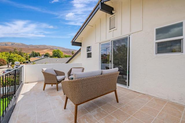 642 Mcduff Avenue, Fremont CA: https://media.crmls.org/mediaz/38eb3bd3-7b6f-4797-82e6-a0b70d8f1285.jpg