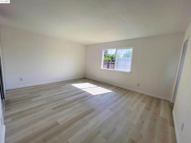 2723 E Tregallas Rd, Antioch CA: https://media.crmls.org/mediaz/38eb73fd-b8e4-4001-8228-d3ae80ad4315.jpg
