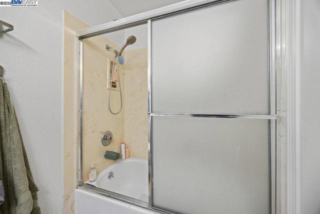 21000 Ocean View Dr, Hayward CA: https://media.crmls.org/mediaz/38ebf7e5-fda0-46ed-83f0-7216274b59f2.jpg