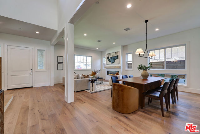 7733 Henefer Avenue, Los Angeles CA: https://media.crmls.org/mediaz/38ec6d4b-dab9-4ef2-b111-f0a6aea9f7c9.jpg