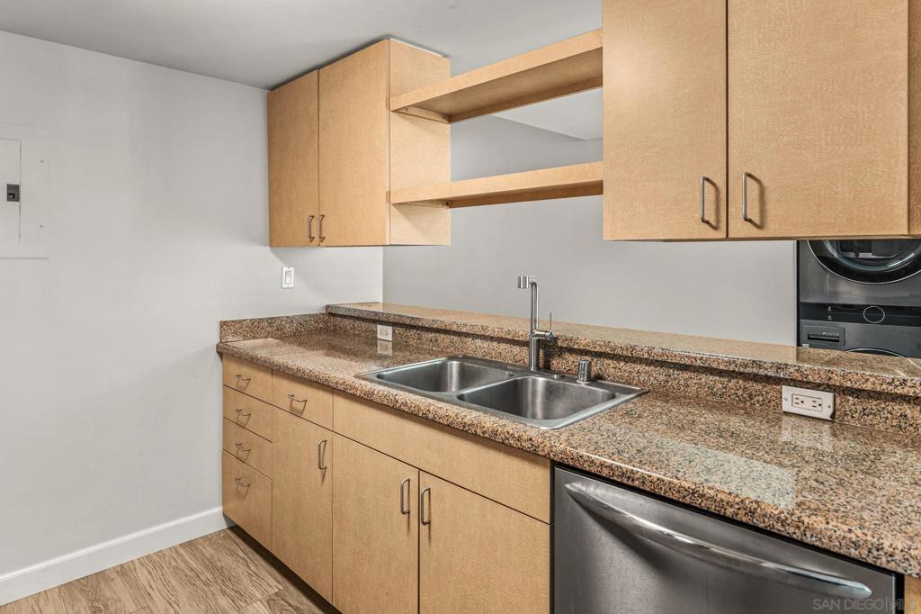 425 Beech - photo 9