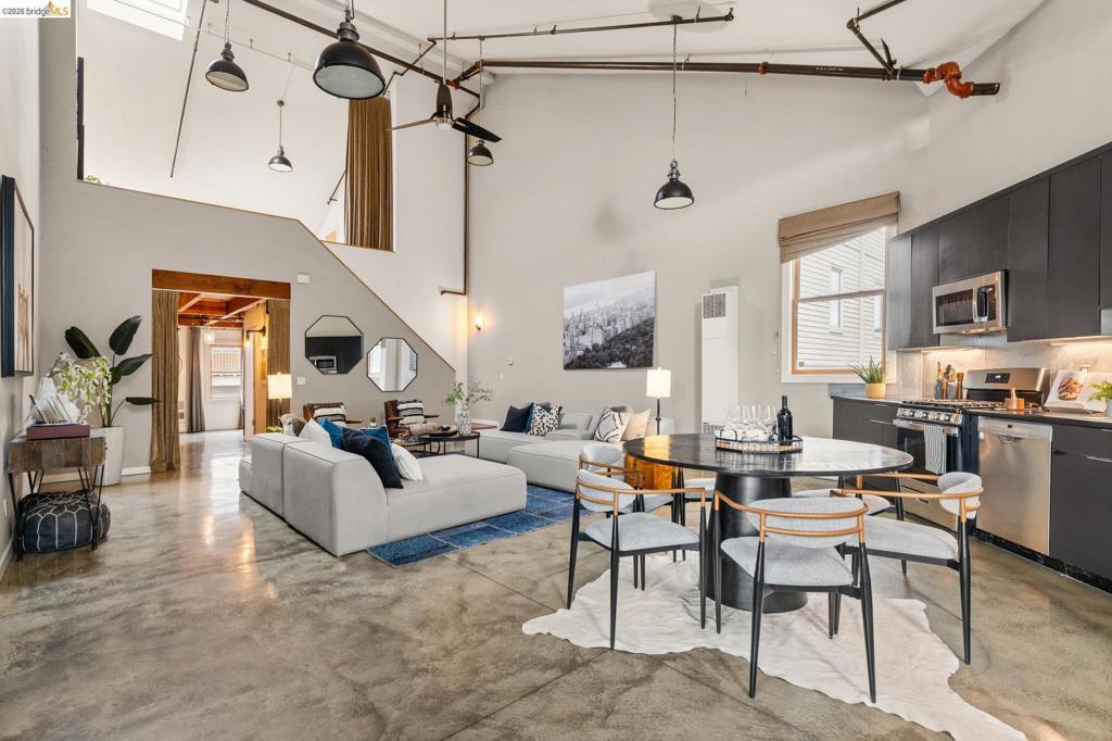 2875 Glascock St #209