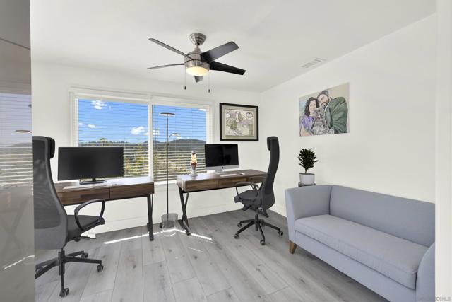 17351 Saint Andrews Dr, Poway CA: https://media.crmls.org/mediaz/38ee9caf-1b8b-4a48-a52e-e492ed4dda11.jpg