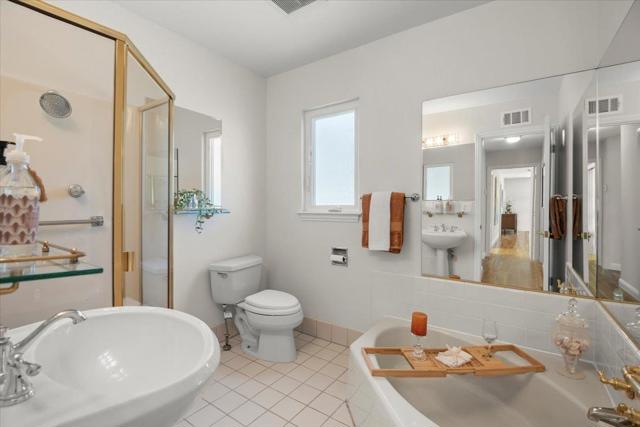 2032 W Hedding Street, San Jose CA: https://media.crmls.org/mediaz/38eeae9d-4706-438e-b7f5-f4ac1b2bbcca.jpg