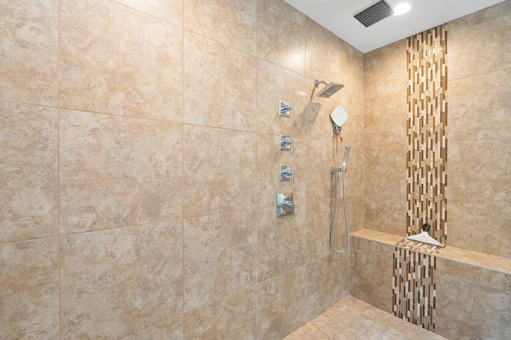 MLS #219138743DA image #19