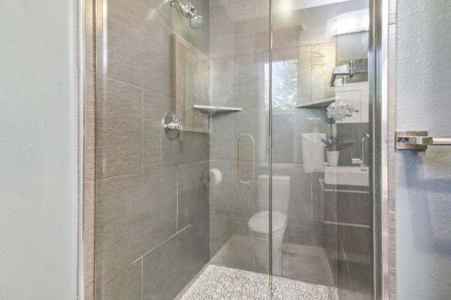 274 Princeton Road, Menlo Park CA: https://media.crmls.org/mediaz/38efd0df-0aa3-49e9-b0b6-2e447ec13ad8.jpg