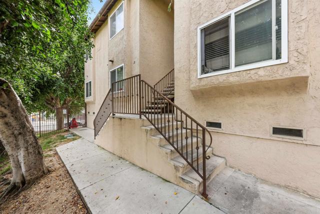 Detail Gallery Image 2 of 32 For 3285 Ocean View Blvd #22,  San Diego,  CA 92113 - 3 Beds | 2 Baths