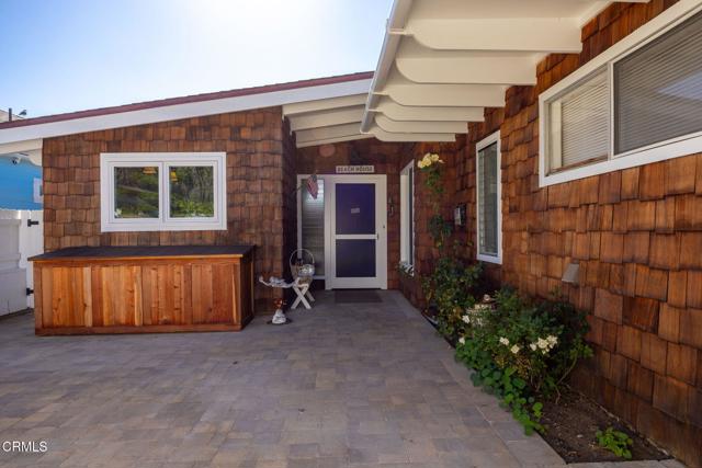 Detail Gallery Image 4 of 28 For 3884 Pacific Coast Hwy, Ventura,  CA 93001 - 3 Beds | 2 Baths