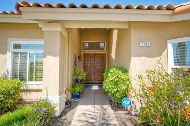 1336 Lupine Hills Drive, Vista CA: https://media.crmls.org/mediaz/38f0da94-3f84-4098-8c0a-b5748044a0fc.jpg