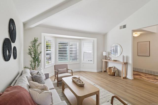 2933 Via Emerado, Carlsbad CA: https://media.crmls.org/mediaz/38f18935-6bd4-4f09-9f79-4ed620d9f0b2.jpg