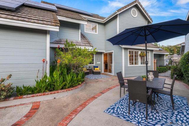 10602 Rancho Carmel Dr., San Diego CA: https://media.crmls.org/mediaz/38f23e29-dbe1-4739-a5c5-2ae13263e7d6.jpg