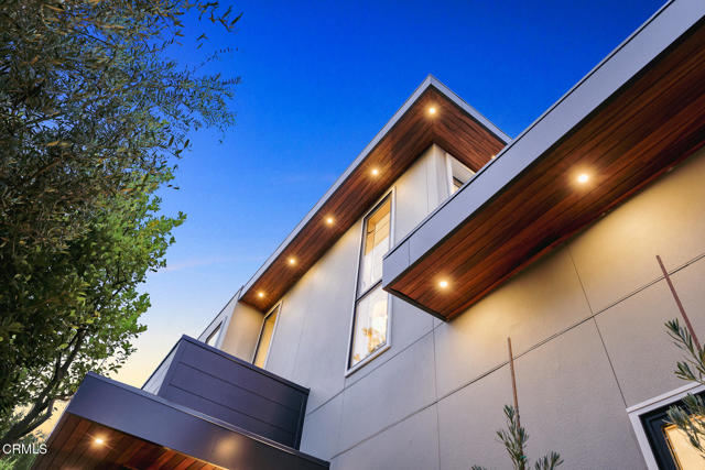 Detail Gallery Image 6 of 73 For 10747 Valleyheart Dr, Studio City,  CA 91604 - 4 Beds | 3 Baths