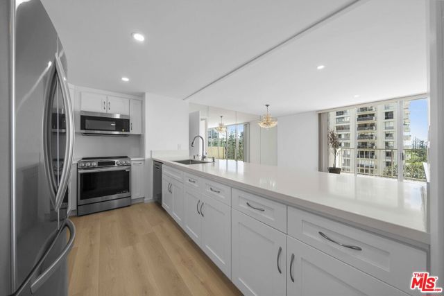 2160 Century Park East, Los Angeles CA: https://media.crmls.org/mediaz/38f27920-af5e-4e45-aaa1-57ba99a75819.jpg