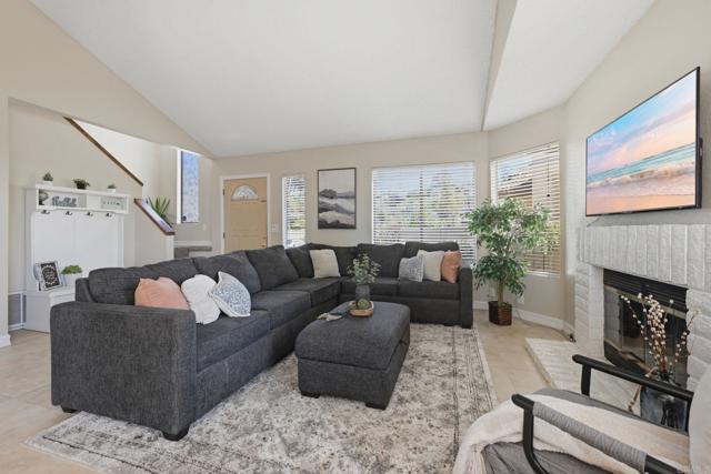 1851 Normandy Gln, Escondido, CA 92027 photo 5