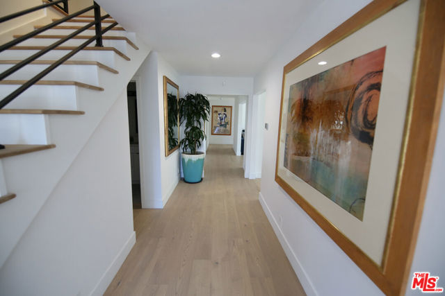 2744 S Bentley Avenue, Los Angeles CA: https://media.crmls.org/mediaz/38f310f5-f258-44df-a4bf-10042013528e.jpg