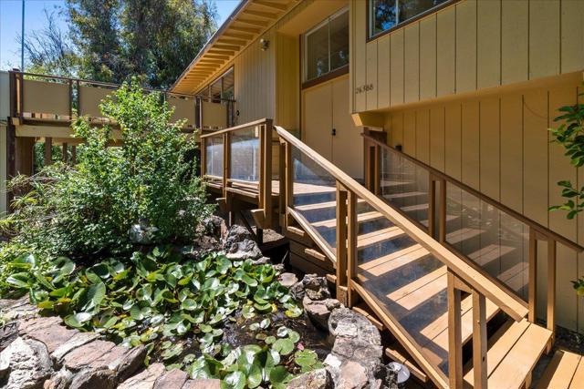 26388 Ginny Lane, Los Altos Hills CA: https://media.crmls.org/mediaz/38f36c48-a3b5-4af1-859b-3124c5e2ac6c.jpg