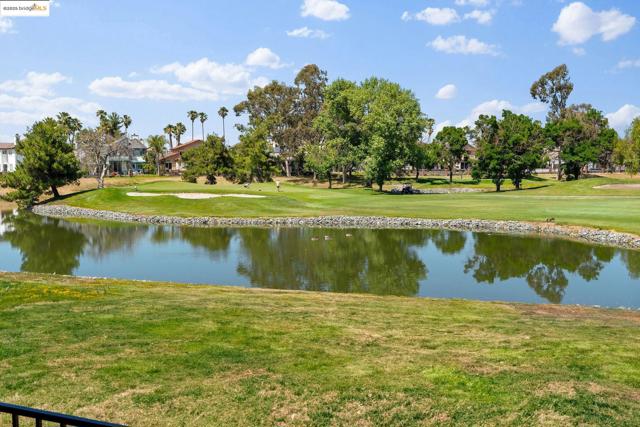 5521 Lanai Ct, Discovery Bay CA: https://media.crmls.org/mediaz/38f3a4ee-8a7a-4d81-bbe2-2a377061de16.jpg