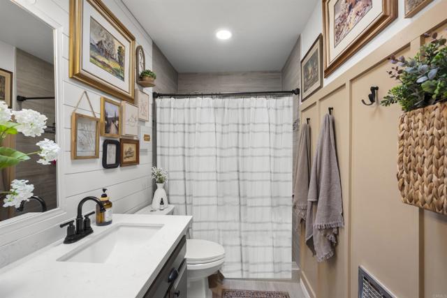 Image 29 of 64 For 8405 Foothill