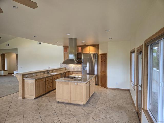 24726 Zanja Place, Ramona CA: https://media.crmls.org/mediaz/38f4a134-beb7-4b4a-b814-91afedb7fff8.jpg
