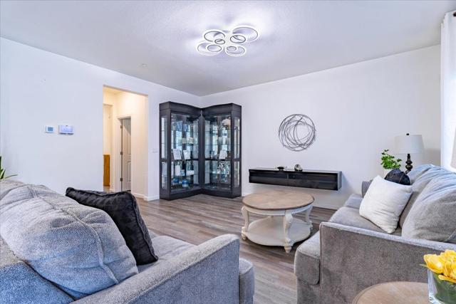 1367 Santini Avenue, Manteca CA: https://media.crmls.org/mediaz/38f4d80f-acaf-4eb7-9139-1a754f696e0b.jpg