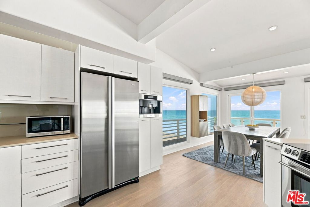 MLS #26875609 image #4