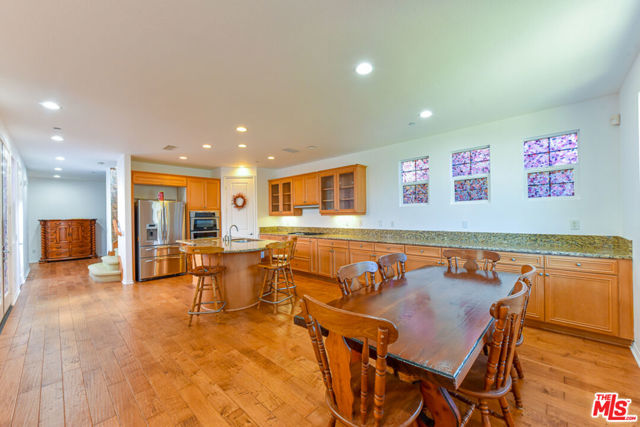 1324 Donegal Way photo 8