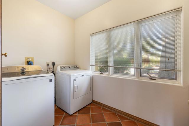 50180 Vista Montana Road, La Quinta CA: https://media.crmls.org/mediaz/38f6b672-4a25-4dcb-a96b-1cfdd054393e.jpg