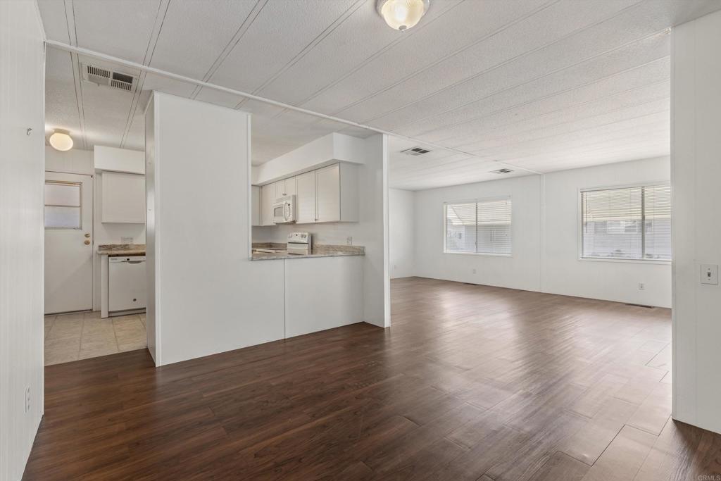 3535 Linda Vista Drive - photo 8