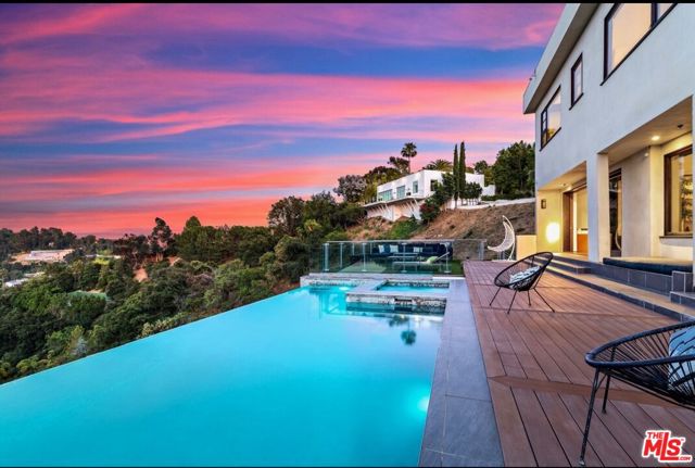 1018 Stradella Road, Los Angeles CA: https://media.crmls.org/mediaz/38f80a67-eebd-44c2-96e1-d4e4e6e1f427.jpg