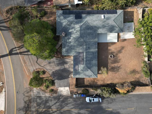 2345 Alta Vista Dr, Vista CA: https://media.crmls.org/mediaz/38f83c4a-db51-4c48-85ee-dd9842cdac0b.jpg